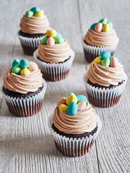 Pâques - Cupcakes aux oeufs en chocolat colorés