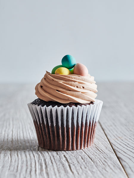 Pâques - Cupcakes aux oeufs en chocolat colorés